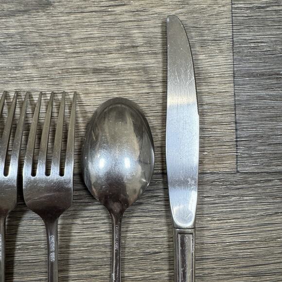 ONEIDA Bancroft 9 Piece Stainless Knife Dinner Salad Forks Serving Soup Spoons - Picture 13 of 14